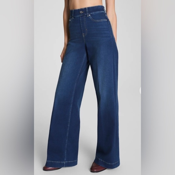 SPANX Women’s Shape Everywhere Seamed Front Wide-Leg Jeans - Picture 1 of 16